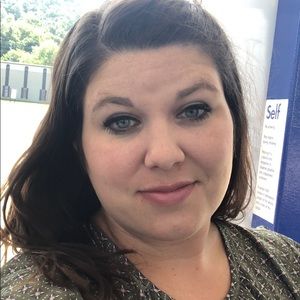 Meet your Posher, Ali